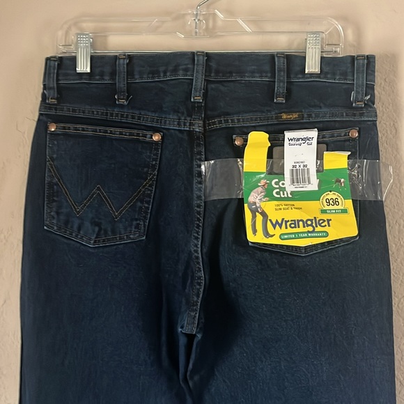 Wrangle cow boy cut jeans NWT size 32x32 - Picture 2 of 4